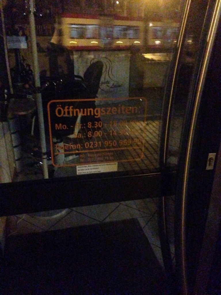 Salone gute Laune Öffnungszeiten